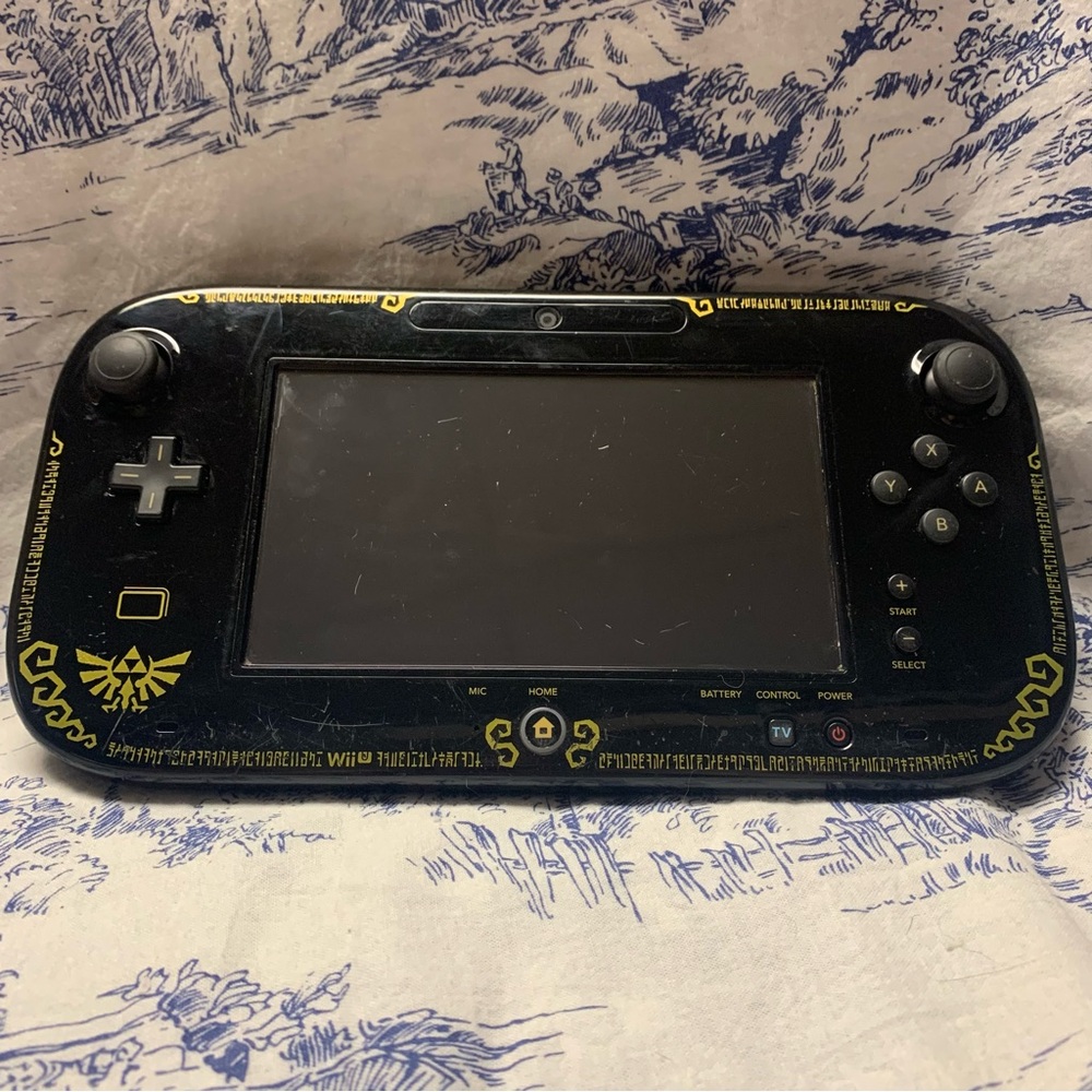 Nintendo WII U LEGEND OF ZELDA WIND WAKER HD GAMEPAD CONTROLLER ONLY WUP-010